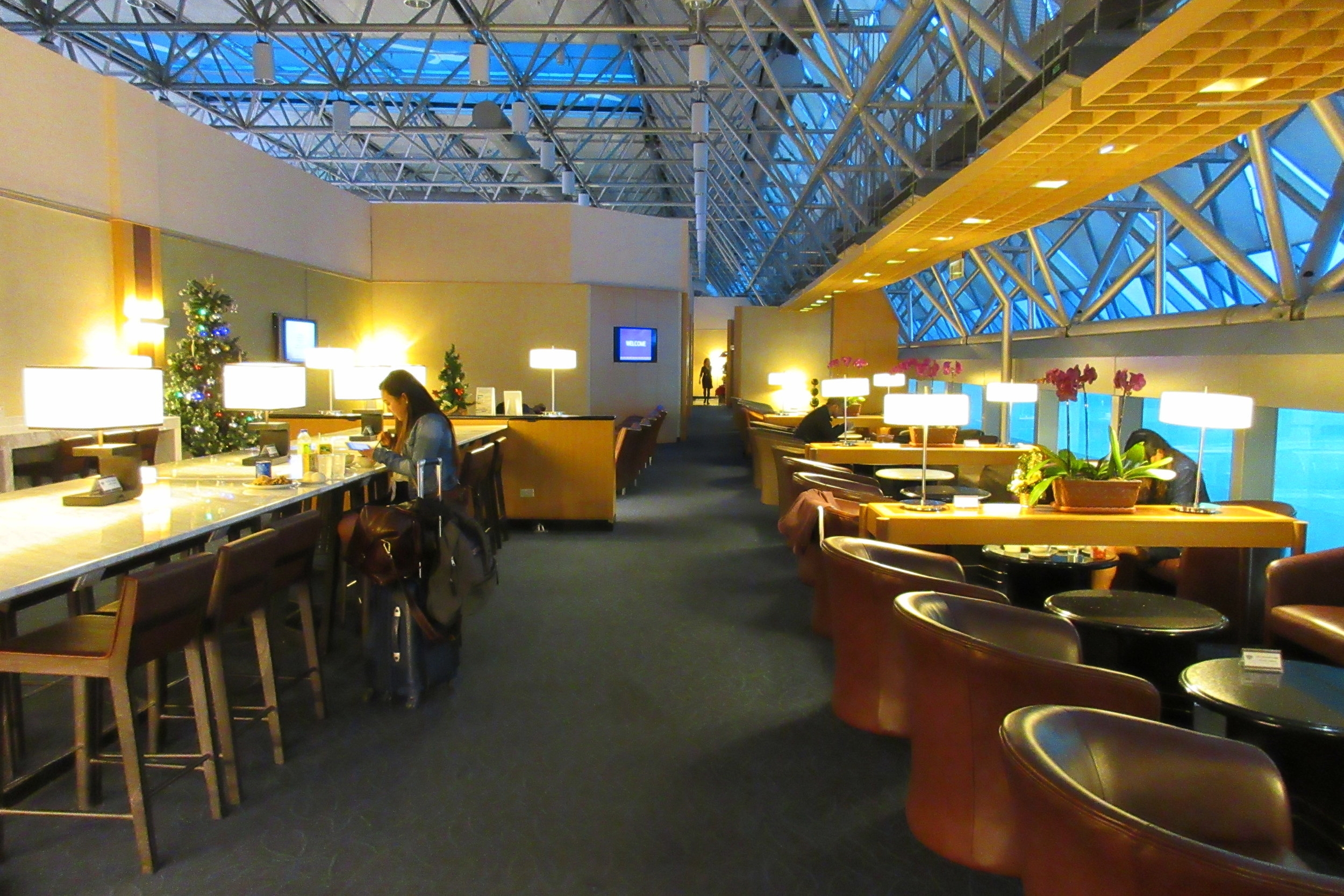 Singapore Airlines SilverKris Lounge Taipei 22