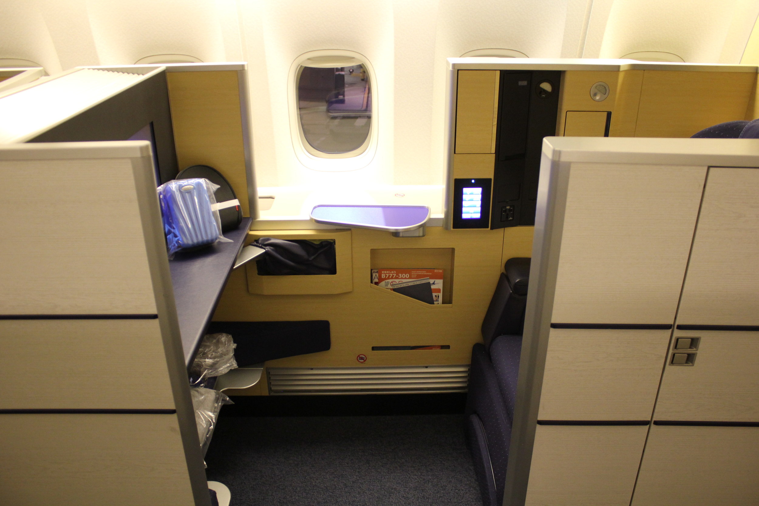 ANA First Class 23