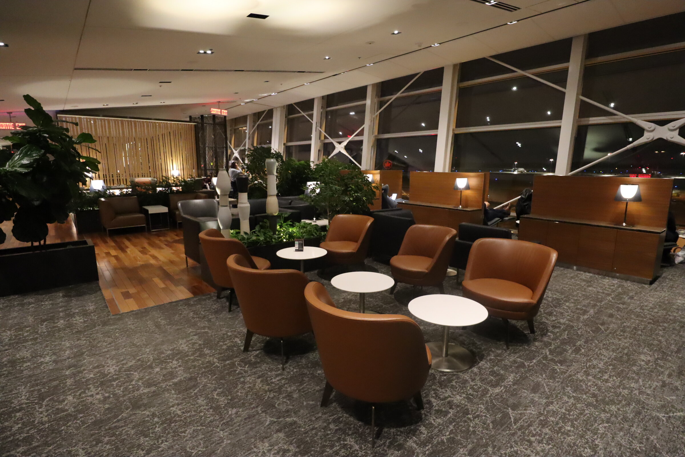 Air Canada Maple Leaf Lounge Montreal 3