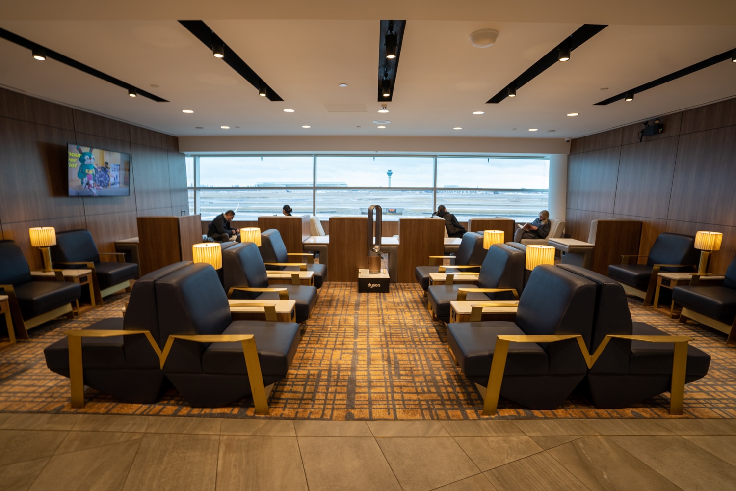 Photo of airline lounge