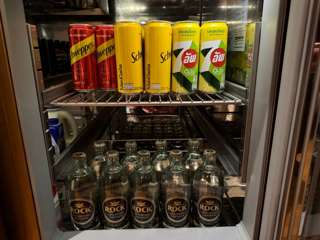 The Athenee Hotel Bangkok – Royal Club Lounge Refreshments 4